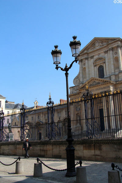 Lamp post & iron fence at Val-de-Grâce church. Paris, France.