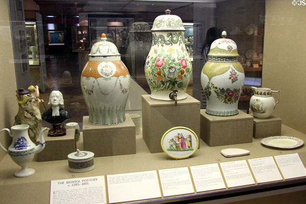 Display of Bristol pottery (c1785-1815), with floral design cistern as center piece, from Ring & Co & Bristol Pottery, at Bristol Museum & Art Gallery. Bristol, England.