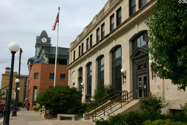 Old Iowa City Post Office (1904 & 1931) (28 S. Linn St.). Iowa City, IA. Style: Classical Revival. On National Register.