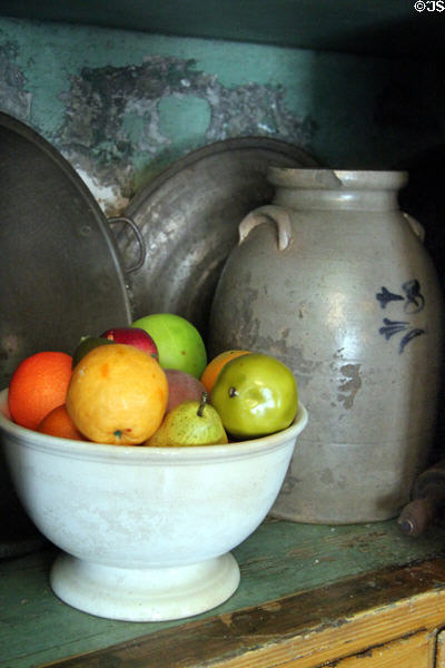Bowl & stoneware jar at Campbell House Museum. St. Louis, MO.
