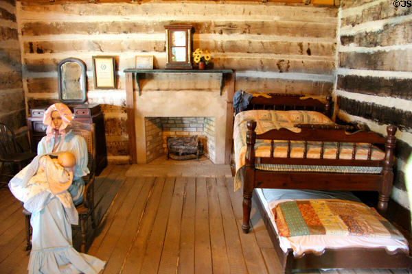 Bedroom with trundle bed in Eggleston House. Gonzales, TX.